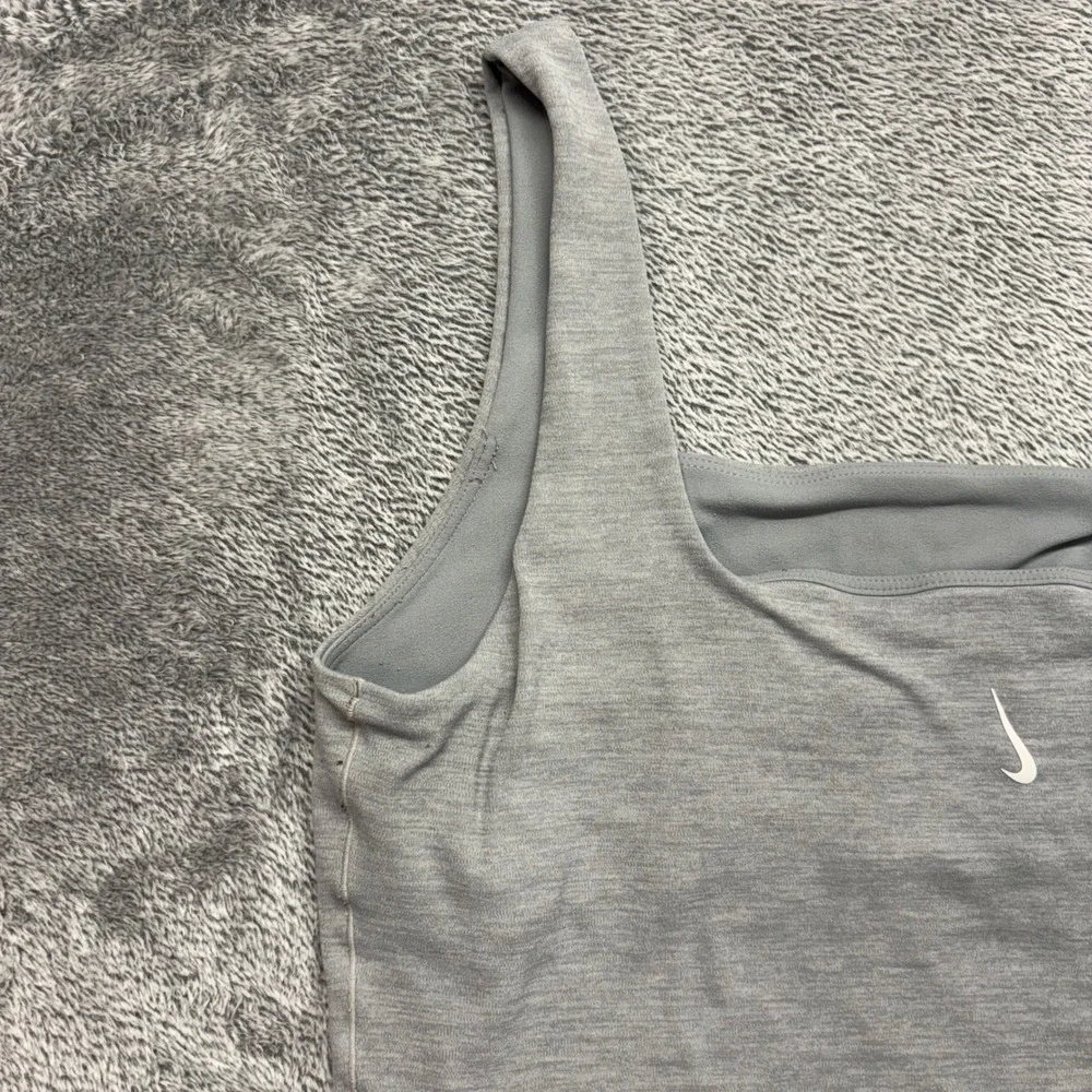 Nike Tank Top Women Large Grey Good Yoga Dri-FIT Square Neck Shelf Bra 820